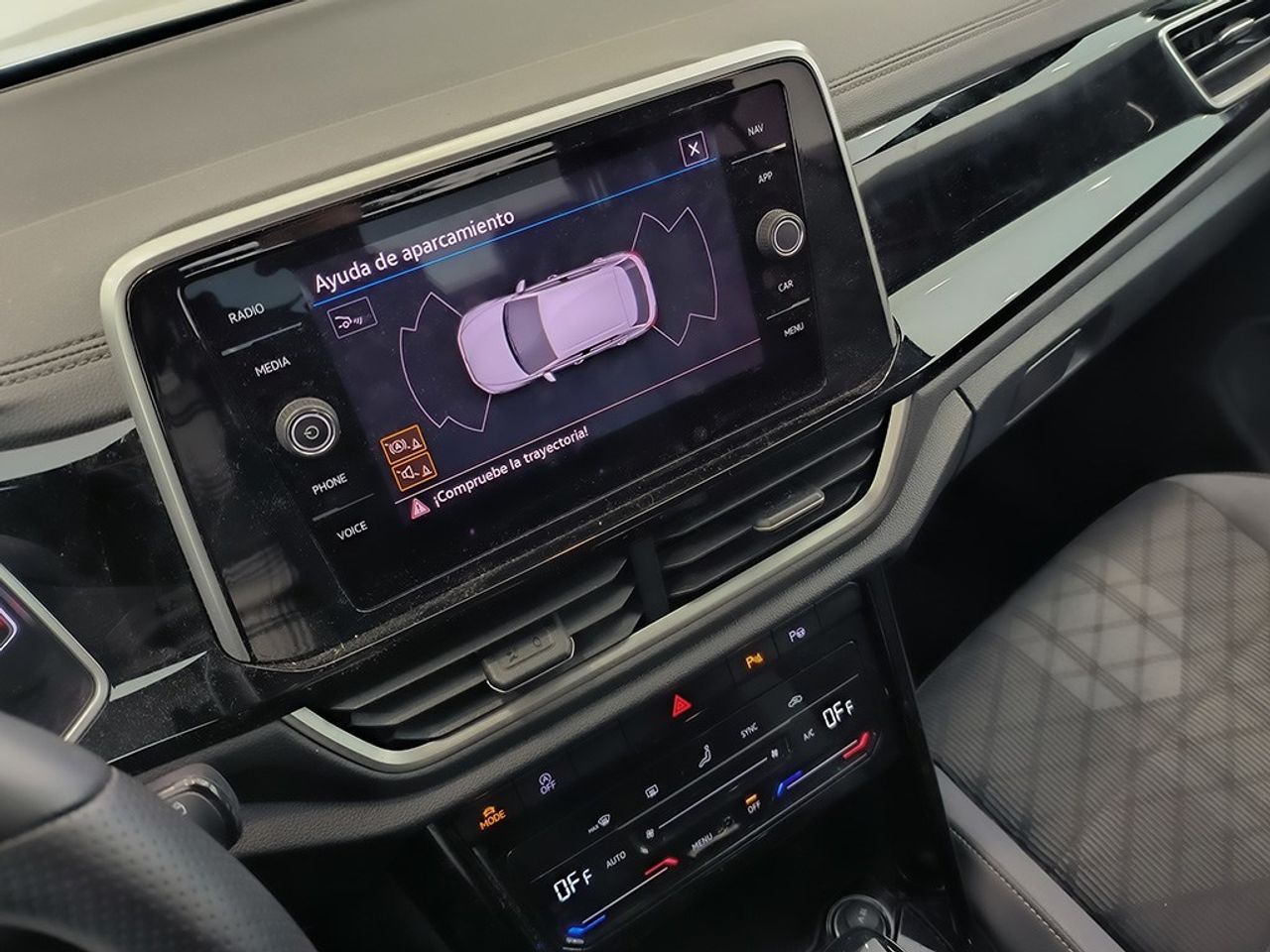 Volkswagen T-roc 2.0 Tdi 150 Cv Dsg Rline - Foto 2