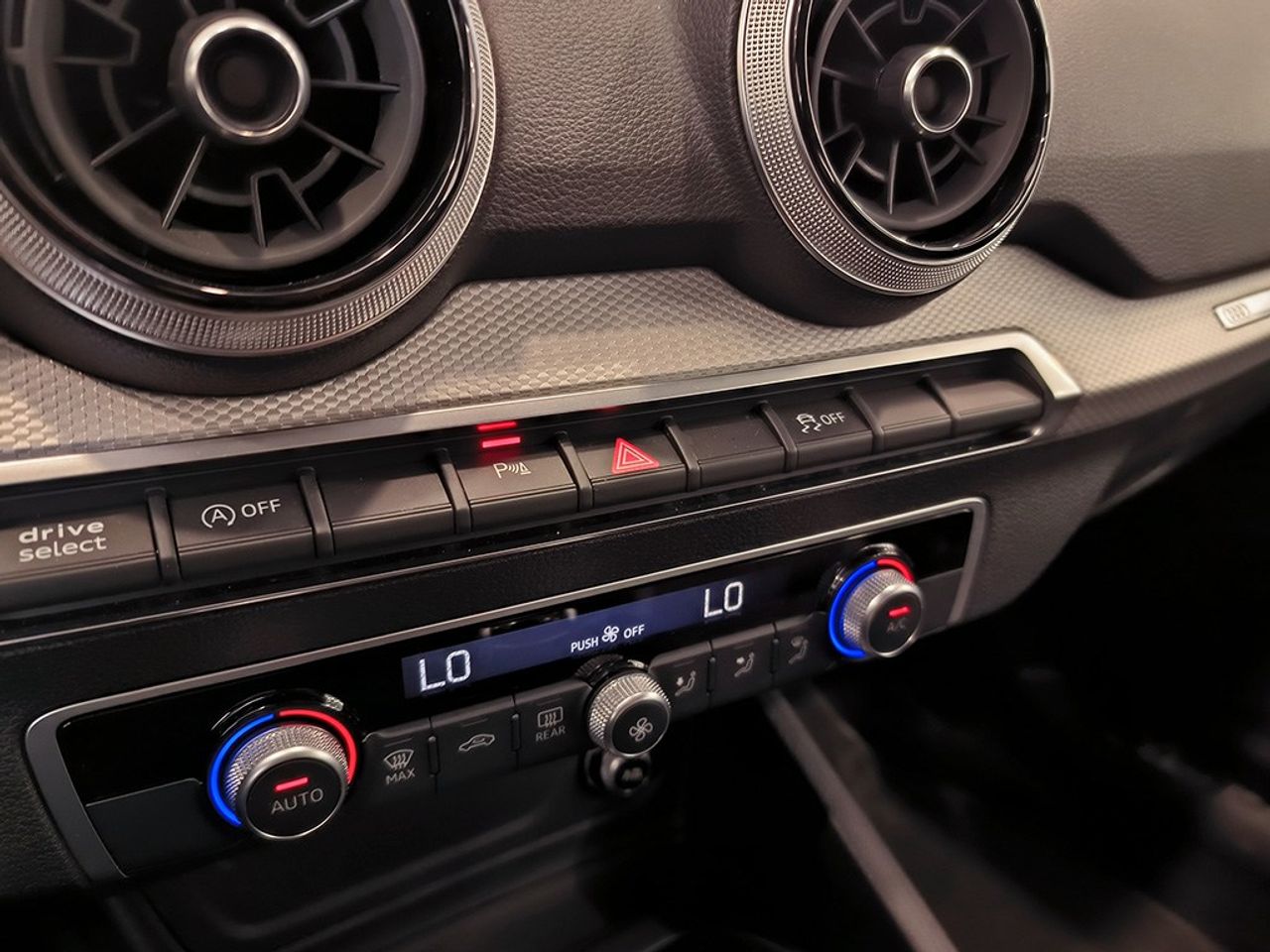 Audi Q2 30 Tfsi 116cv S Line - Foto 2