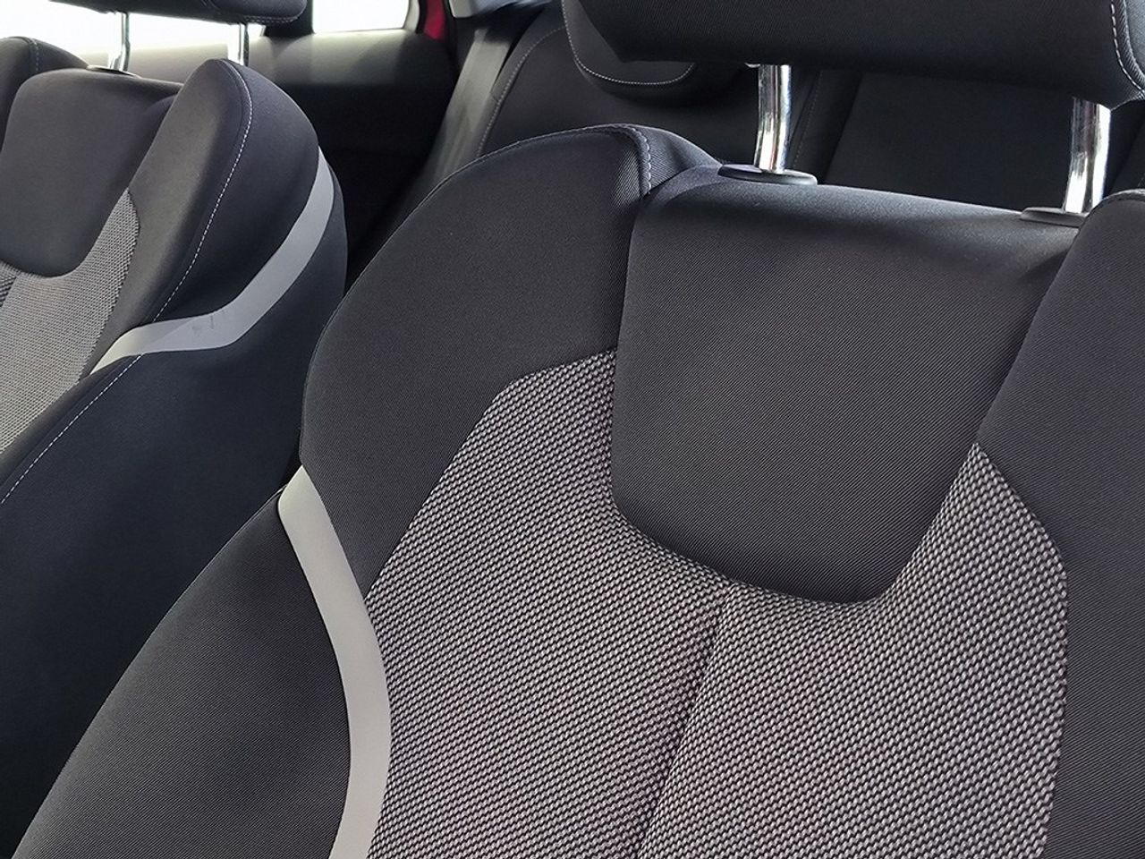 Audi Q2 30 Tfsi 116cv S Line - Foto 2