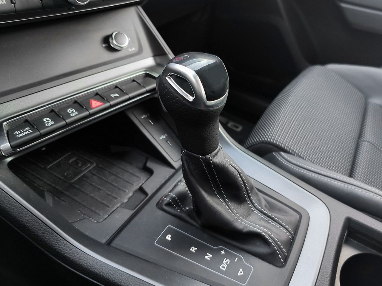 Audi Q3 35 Tdi 150 Cv Stronic Sline - Foto 2