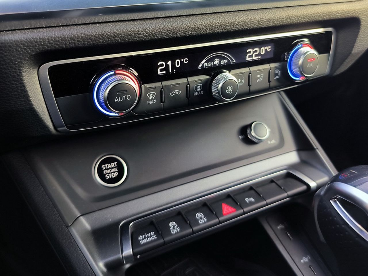 Audi Q3 35 Tdi 150 Cv Stronic Sline - Foto 2