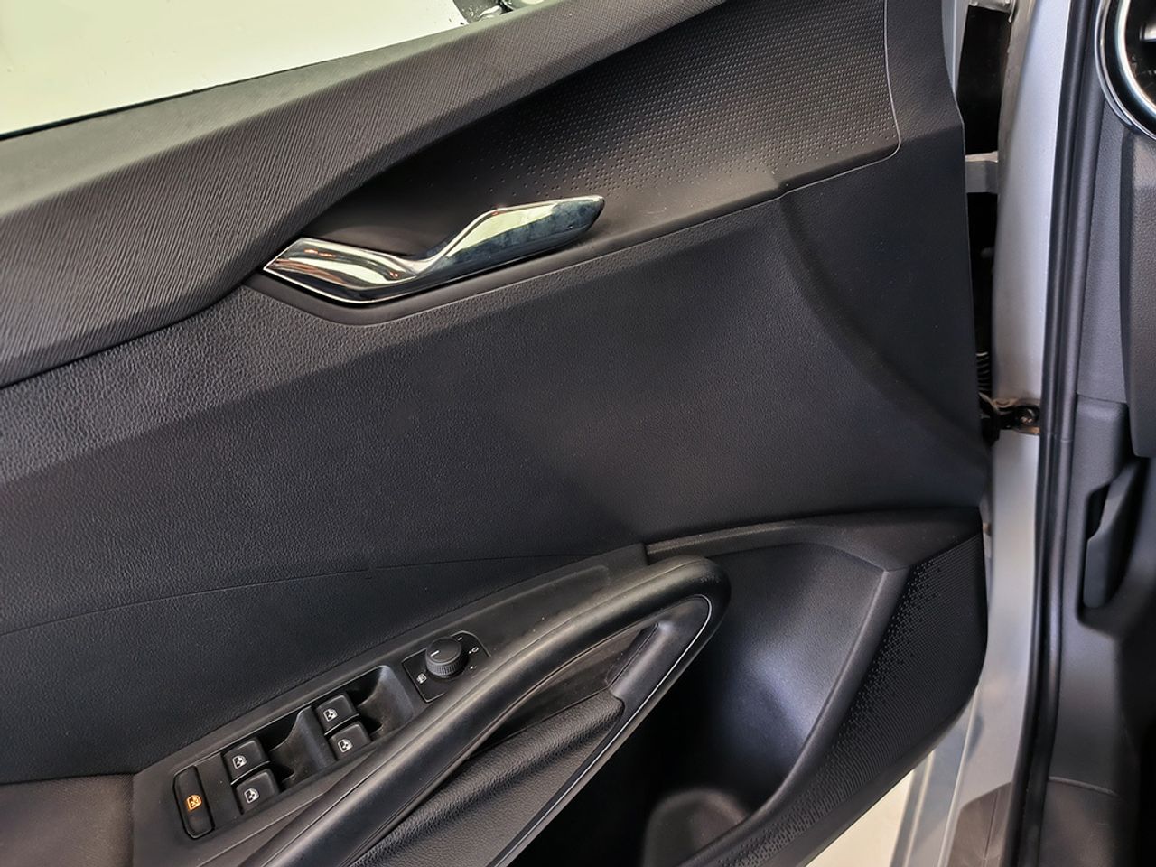 Skoda Fabia 1.0 Tsi 95 Cv Selection - Foto 2