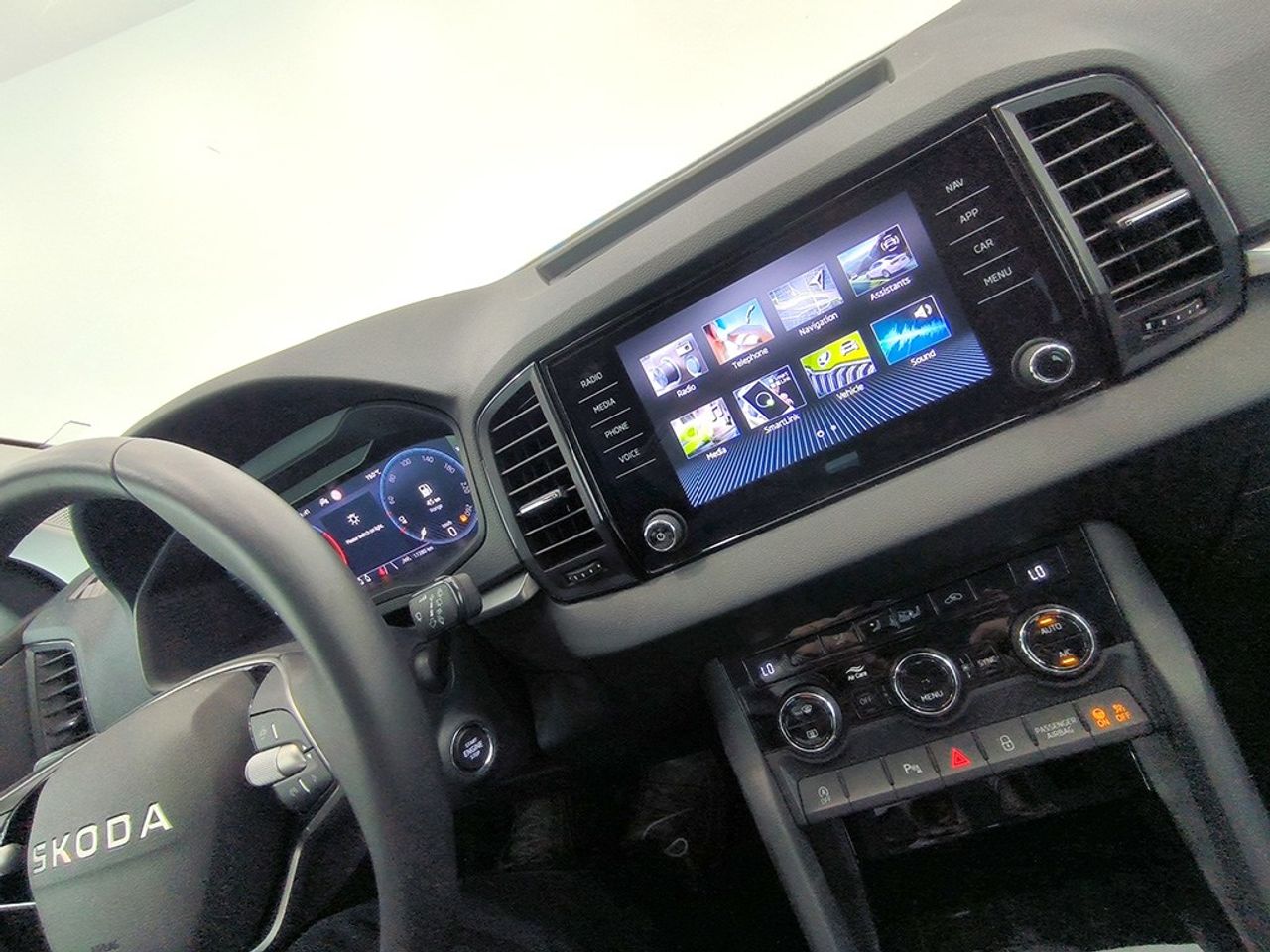 Skoda Karoq 1,5 Tsi 150 Cv Dsg Selection - Foto 2