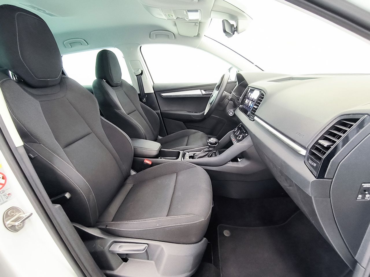 Skoda Karoq 1,5 Tsi 150 Cv Dsg Selection - Foto 2