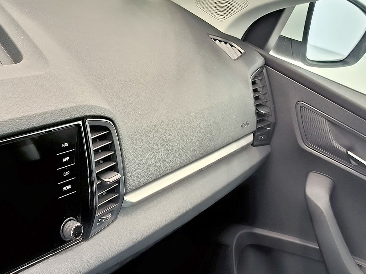 Skoda Karoq 1,5 Tsi 150 Cv Dsg Selection - Foto 2