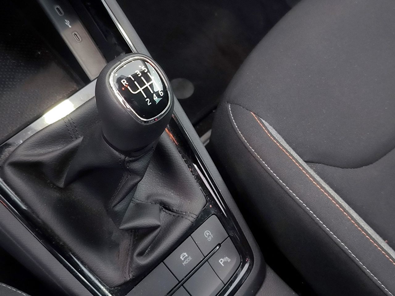 Skoda Scala Selection 1,0 Tsi 85 Kw 115 Cv Manual 6 Vel. - Foto 2