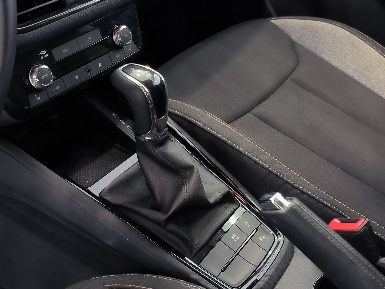 Skoda Kamiq 1,0 Tsi 115 Cv Dsg Selection - Foto 2