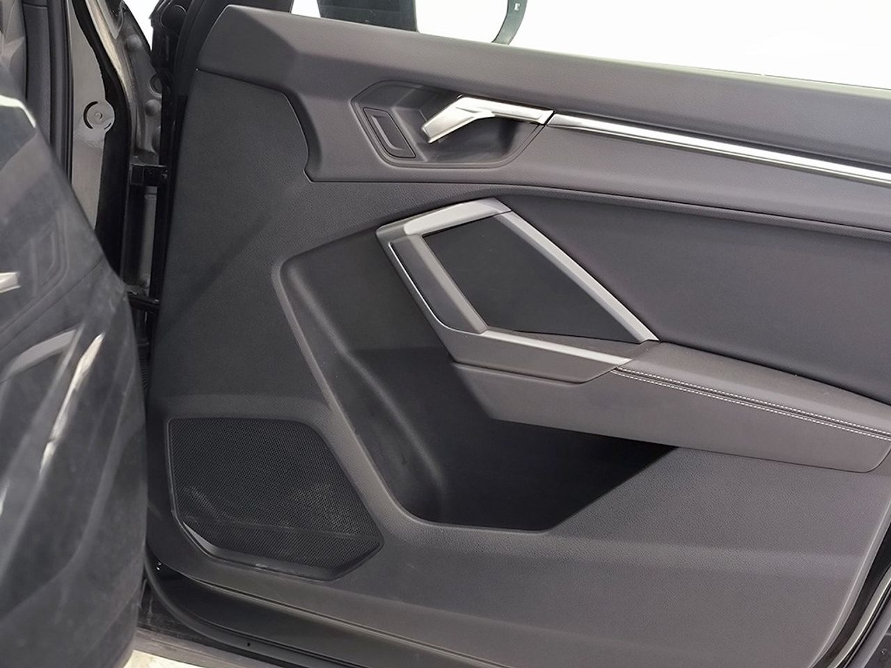 Audi Q3 35 Tfsi 150 Cv Stronic Black Line - Foto 2