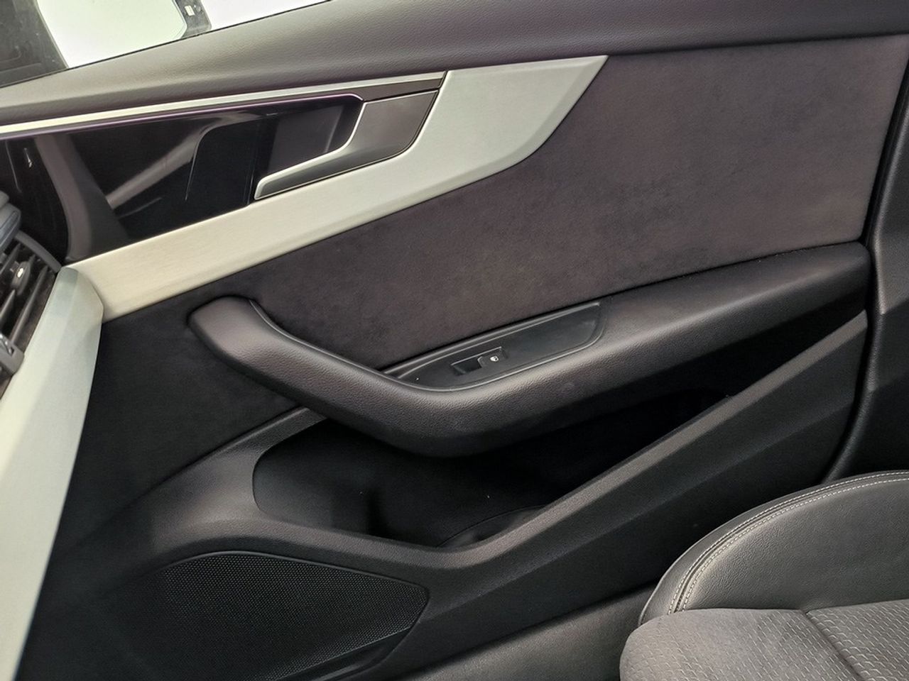 Audi A4 Avant 35 Tdi 163 Cv Stronic Sline - Foto 2