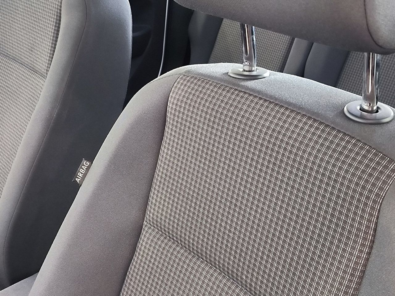 Volkswagen Caddy 2.0 Tdi 102 Cv Origin - Foto 2