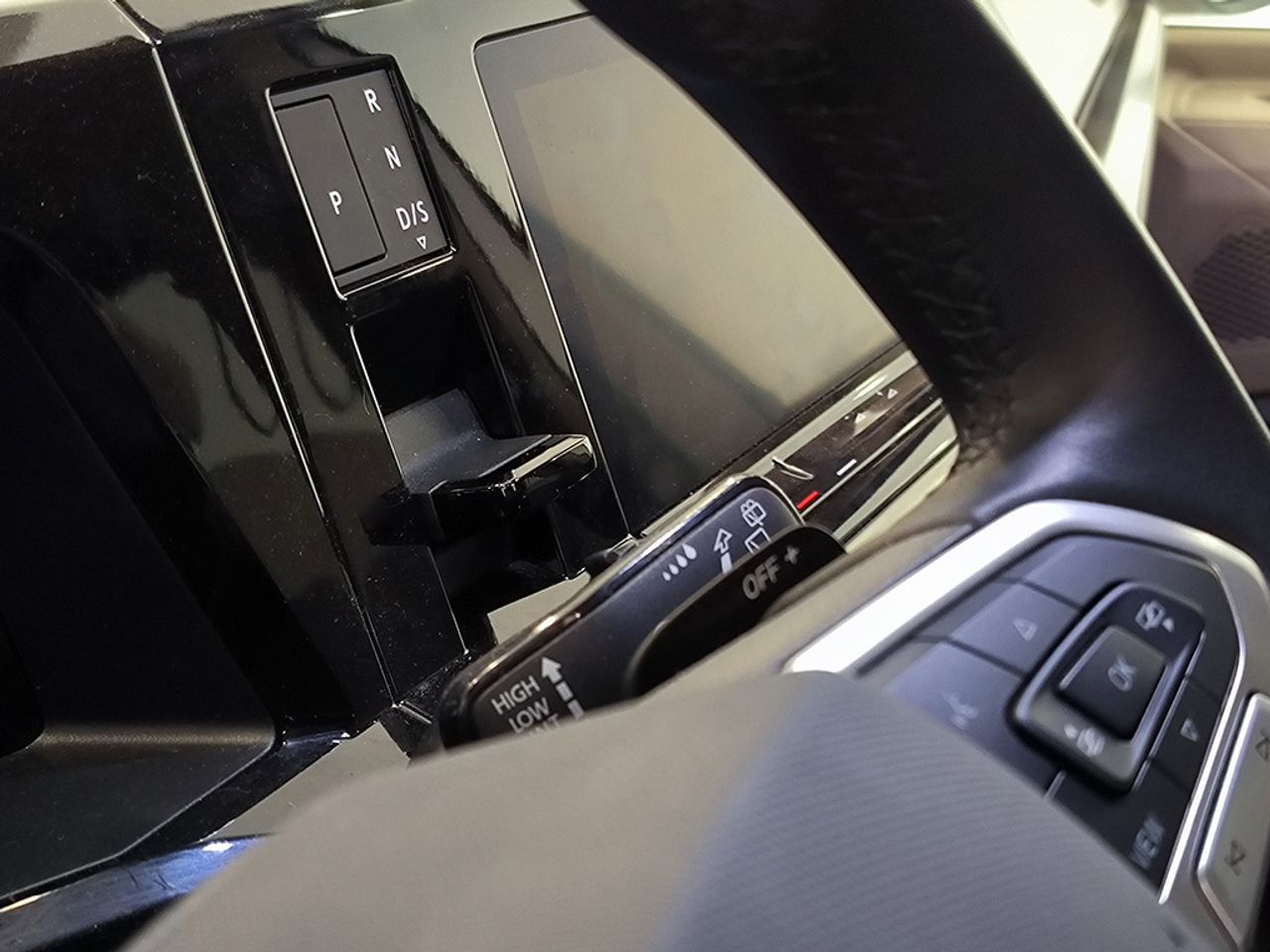 Volkswagen Multivan 2.0 Tdi 150 Cv Dsg Batalla Corta - Foto 2