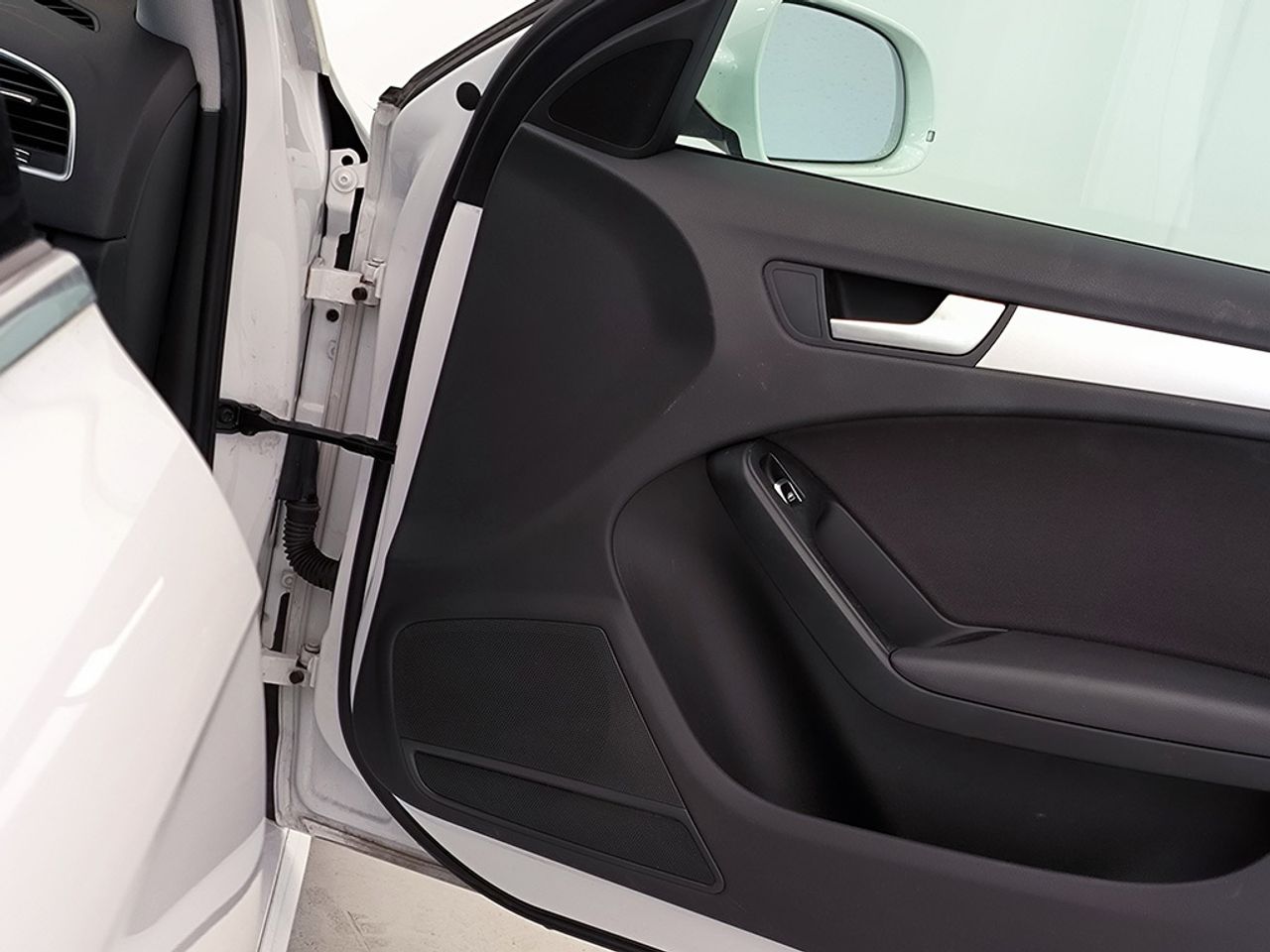 Audi A4 2.0 Tdi 150 Cv Sline - Foto 2