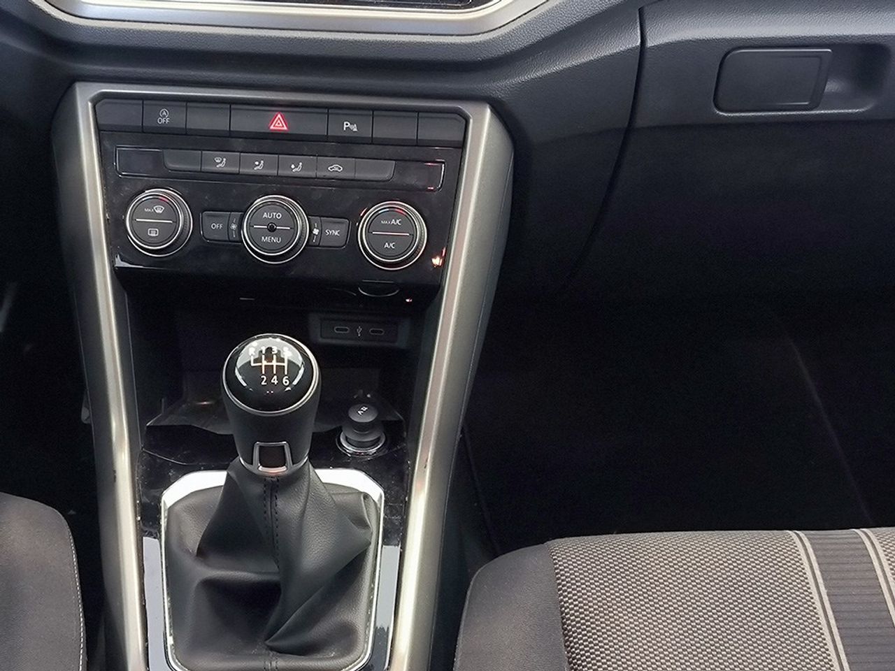 Volkswagen T-roc 1.0 Tsi 110cv Rline Advance - Foto 2