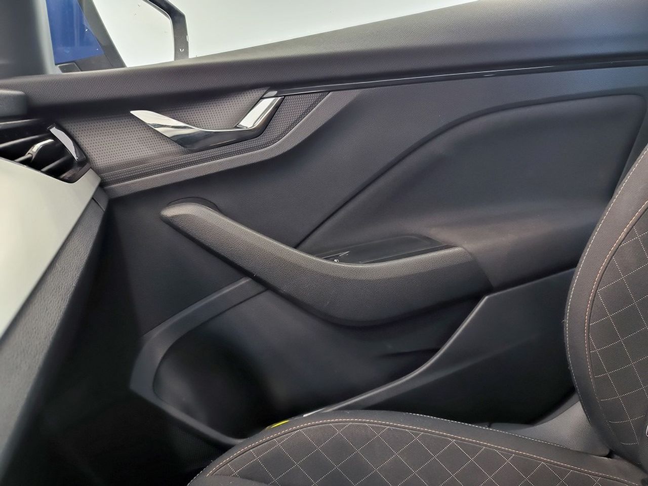 Skoda Kamiq 1.0 Tsi 110 Cv Ambition - Foto 2