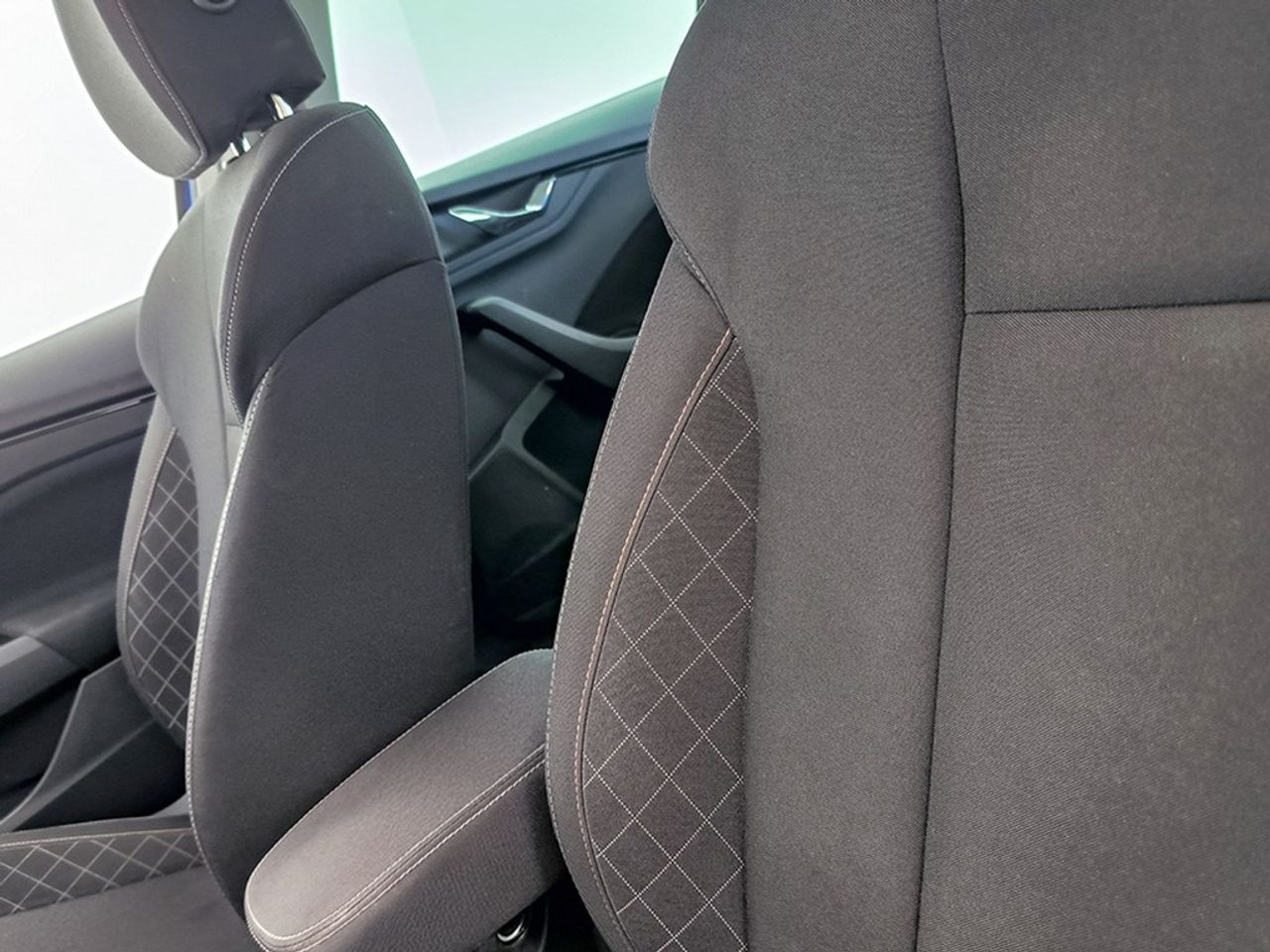 Skoda Kamiq 1.0 Tsi 110 Cv Ambition - Foto 2