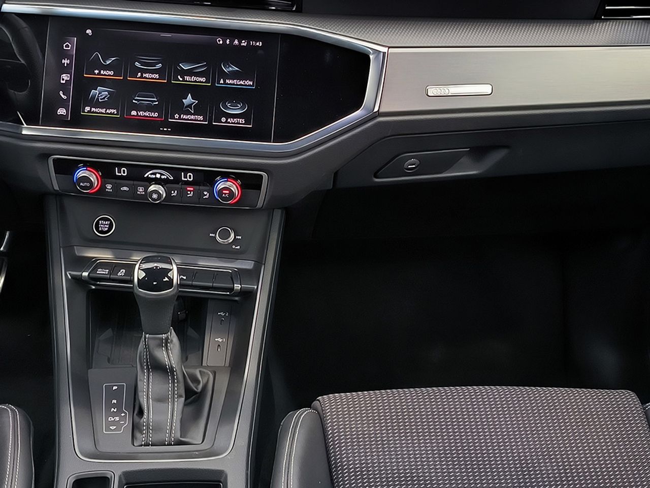 Audi Q3 35 Tdi 150 Cv Black Line Stronic - Foto 2