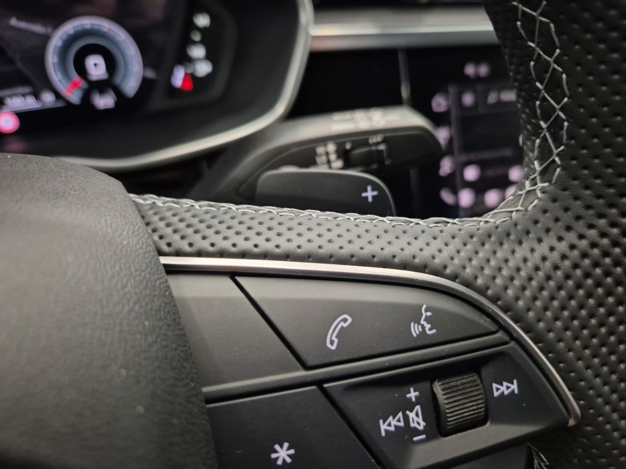 Audi Q3 Sb Black Limited 40 Tdi Quattro 193 Cv Stronic - Foto 2