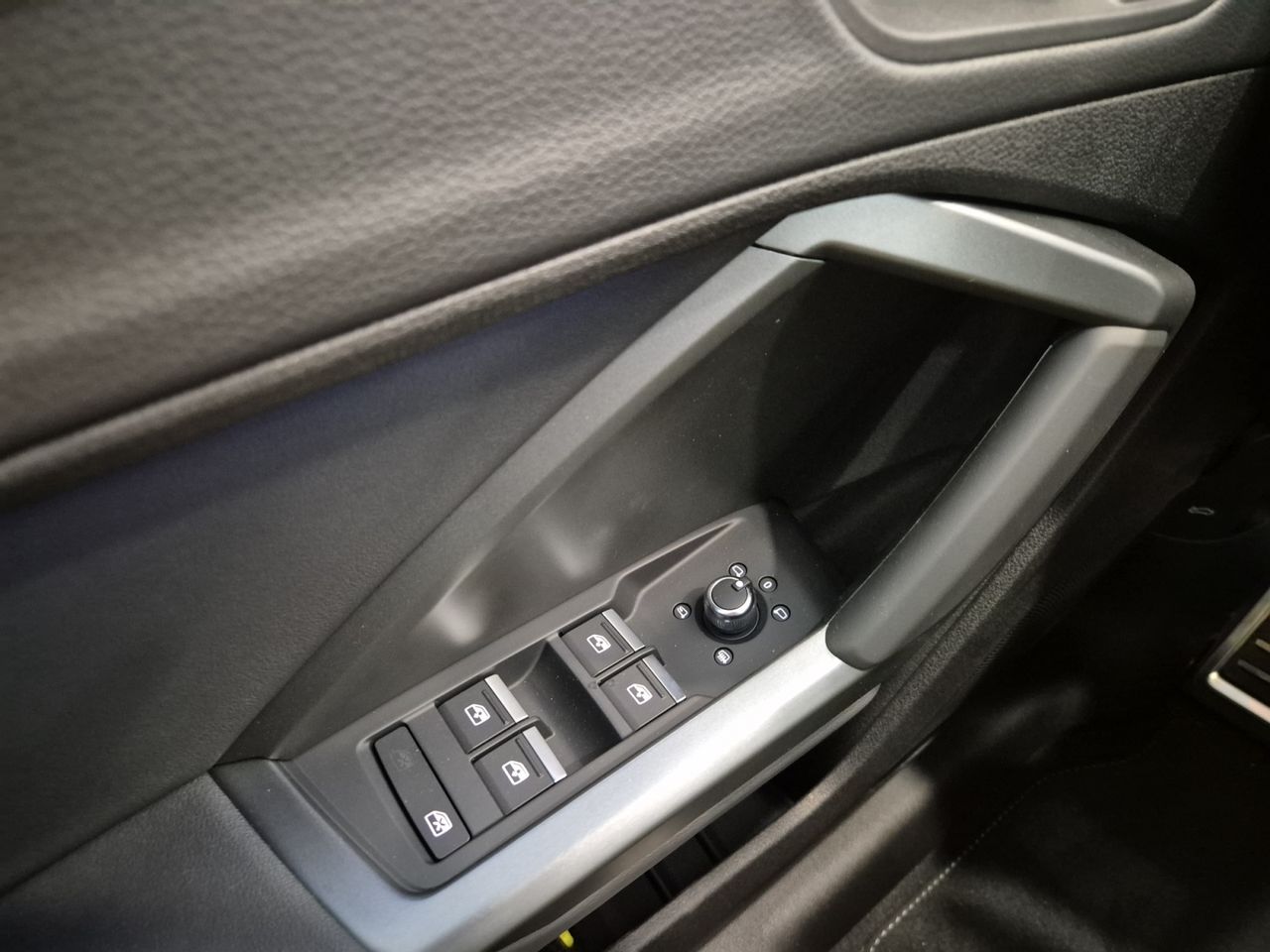 Audi Q3 Sb Black Limited 40 Tdi Quattro 193 Cv Stronic - Foto 2