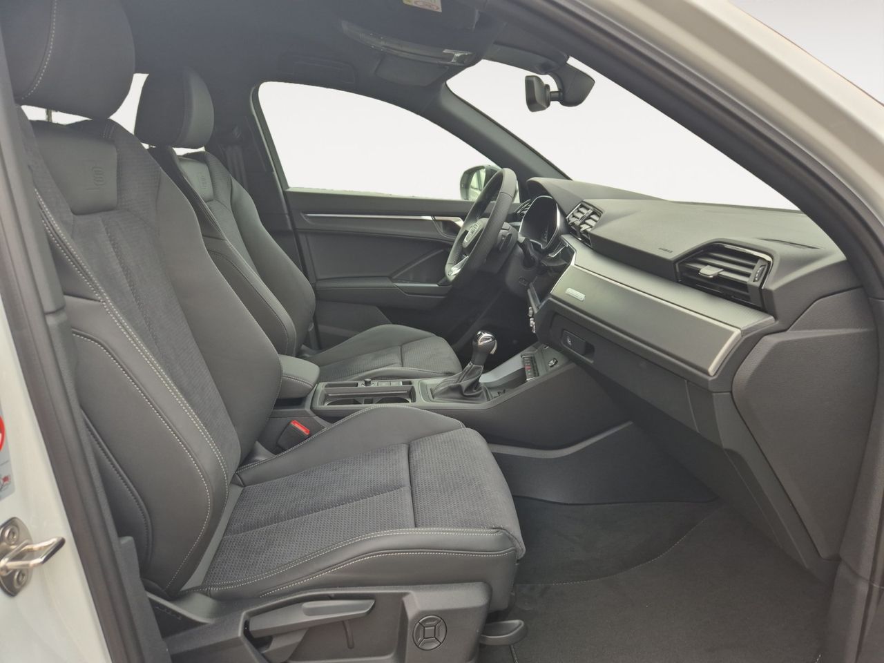 Audi Q3 Sb Black Limited 40 Tdi Quattro 193 Cv Stronic - Foto 2