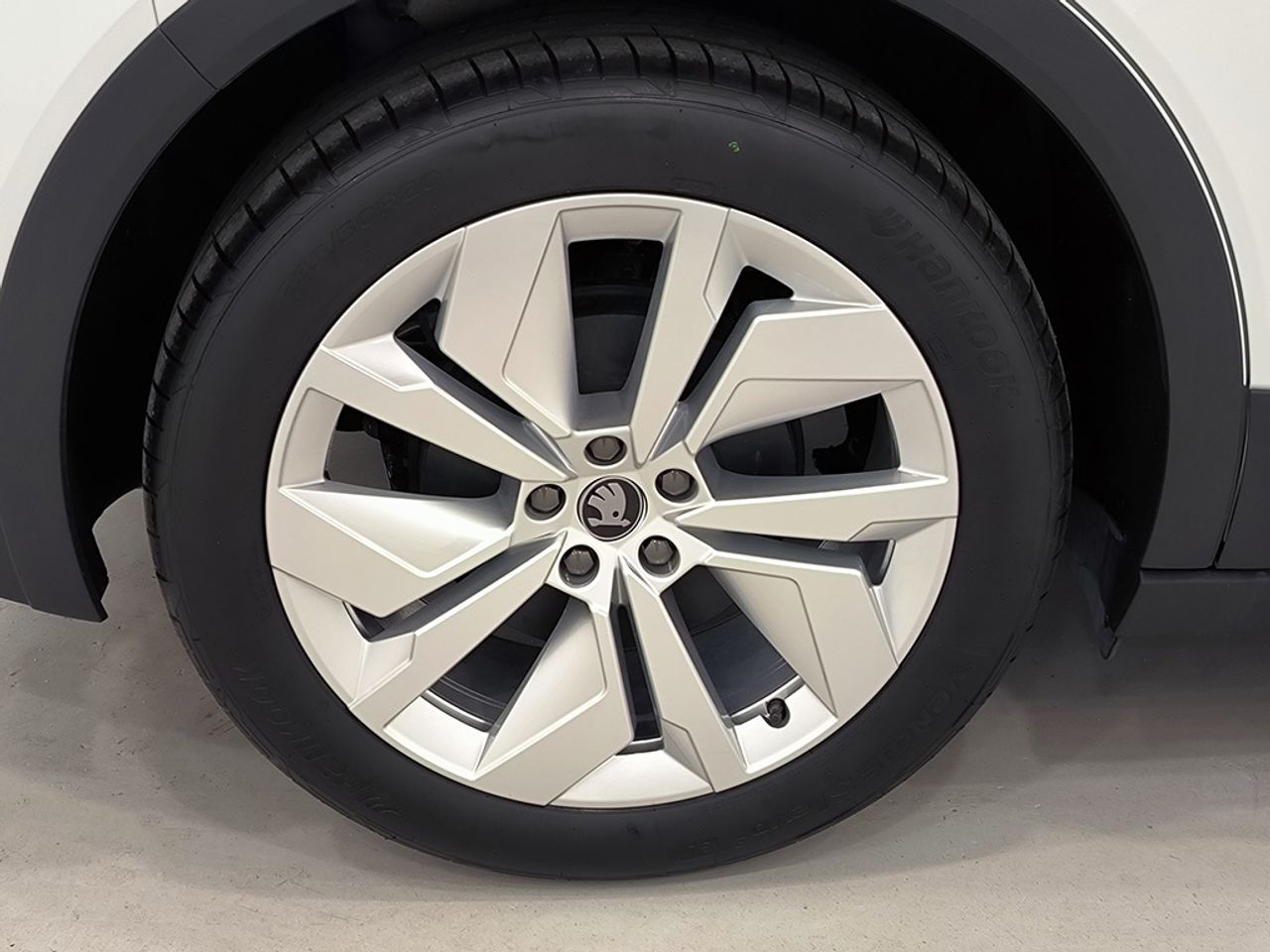 Skoda Elroq 60 63 Kwh Batt 204 Cv - Foto 2