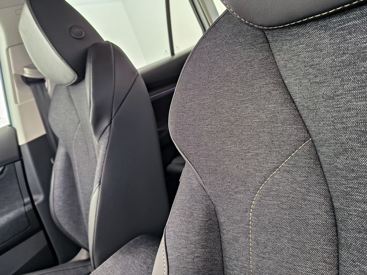 Skoda Elroq 60 63 Kwh Batt 204 Cv - Foto 2