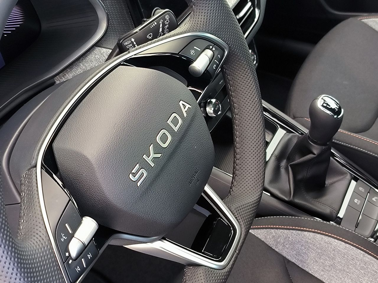 Skoda Scala Selection 1,0 Tsi 85 Kw 115 Cv Manual 6 Vel. - Foto 2