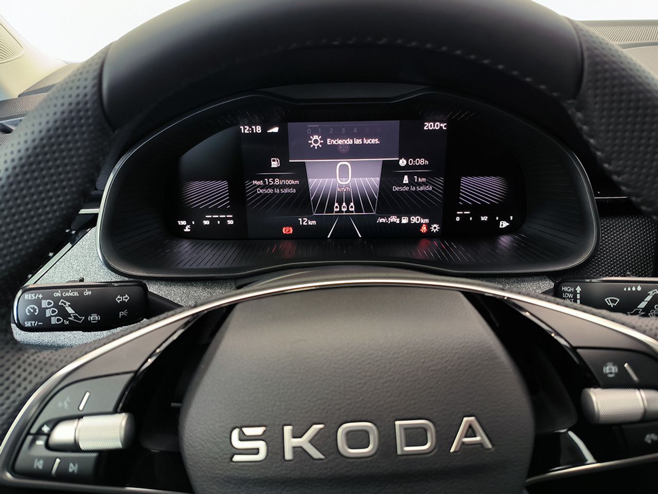 Skoda Scala Selection 1,0 Tsi 85 Kw 115 Cv Manual 6 Vel. - Foto 2