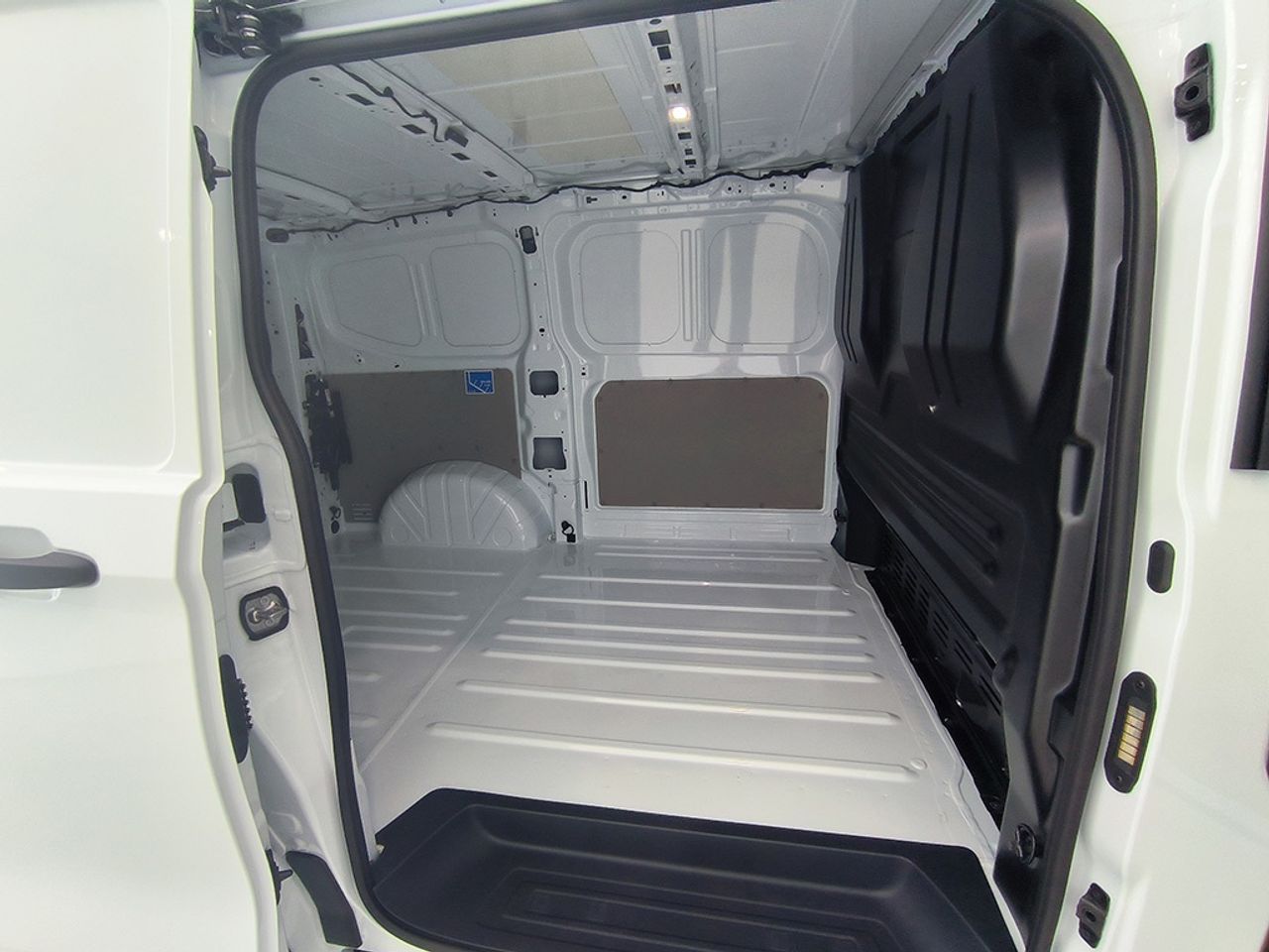 Volkswagen Transporter Furgon Batalla Corta 2.0 Tdi 110 Cv - Foto 2