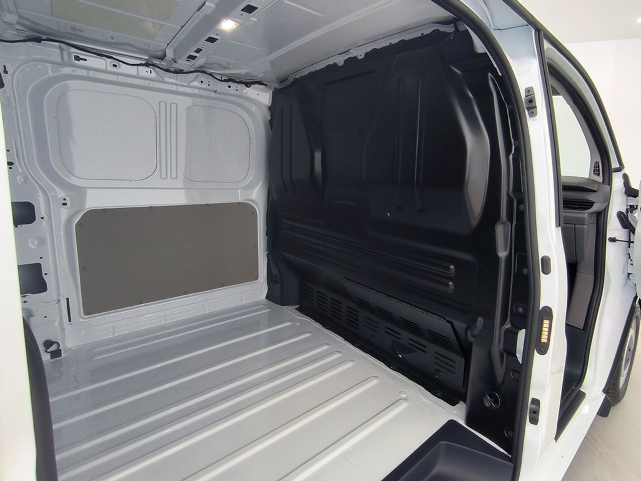 Volkswagen Transporter Furgon Batalla Corta 2.0 Tdi 110 Cv - Foto 2