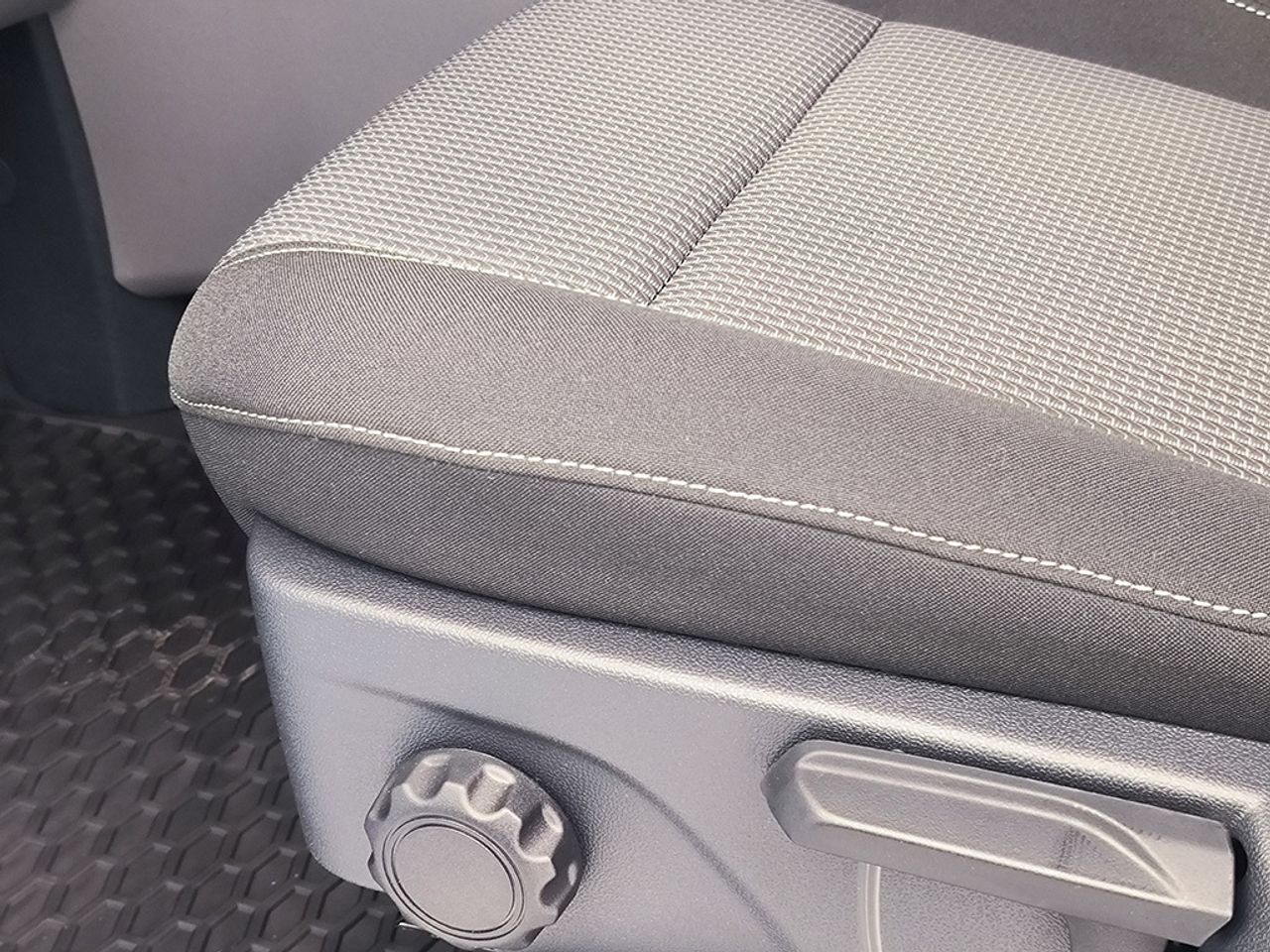 Volkswagen Transporter Furgon Batalla Corta 2.0 Tdi 110 Cv - Foto 2