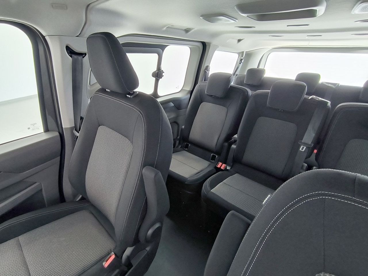 Volkswagen Caravelle B.corta 2.0 Tdi 150 Cv Aut.8vel - Foto 2