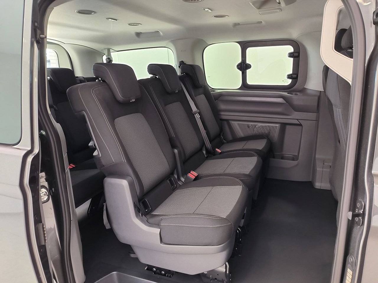 Volkswagen Caravelle B.corta 2.0 Tdi 150 Cv Aut.8vel - Foto 2