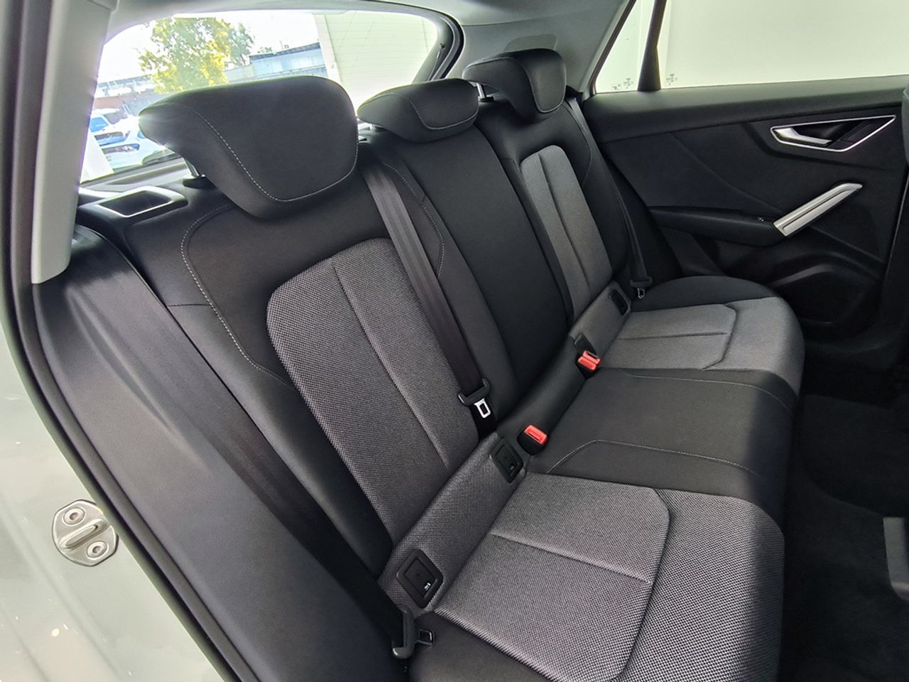 Audi Q2 35 Tdi 150 Cv Stronic Sline - Foto 2