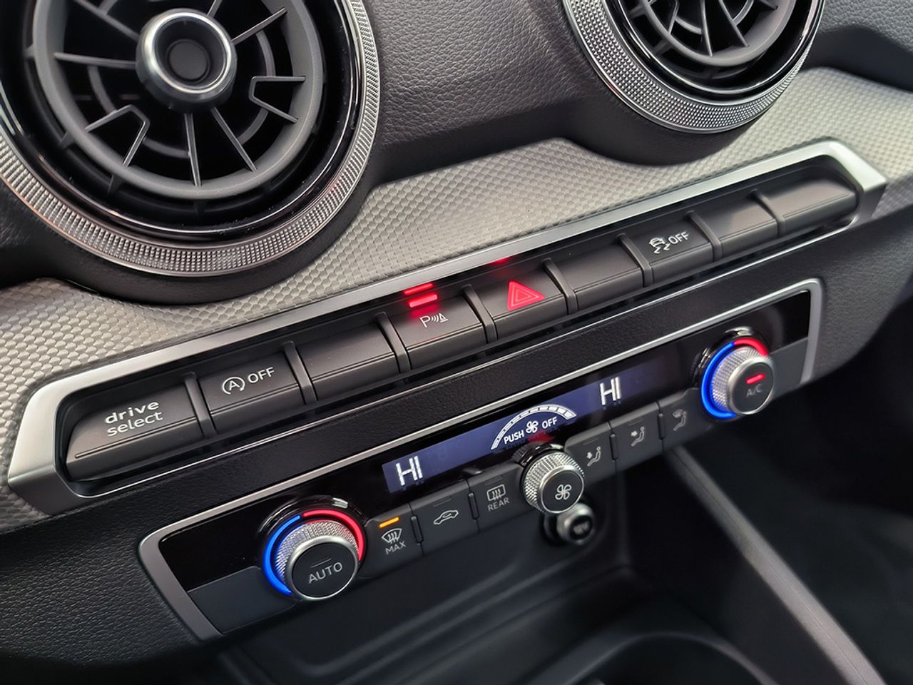 Audi Q2 35 Tdi 150 Cv Stronic Sline - Foto 2