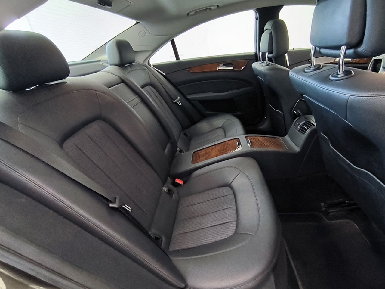 Mercedes Clase Cls 350 Cdi 265 Cv Autom. 4 Matic - Foto 2