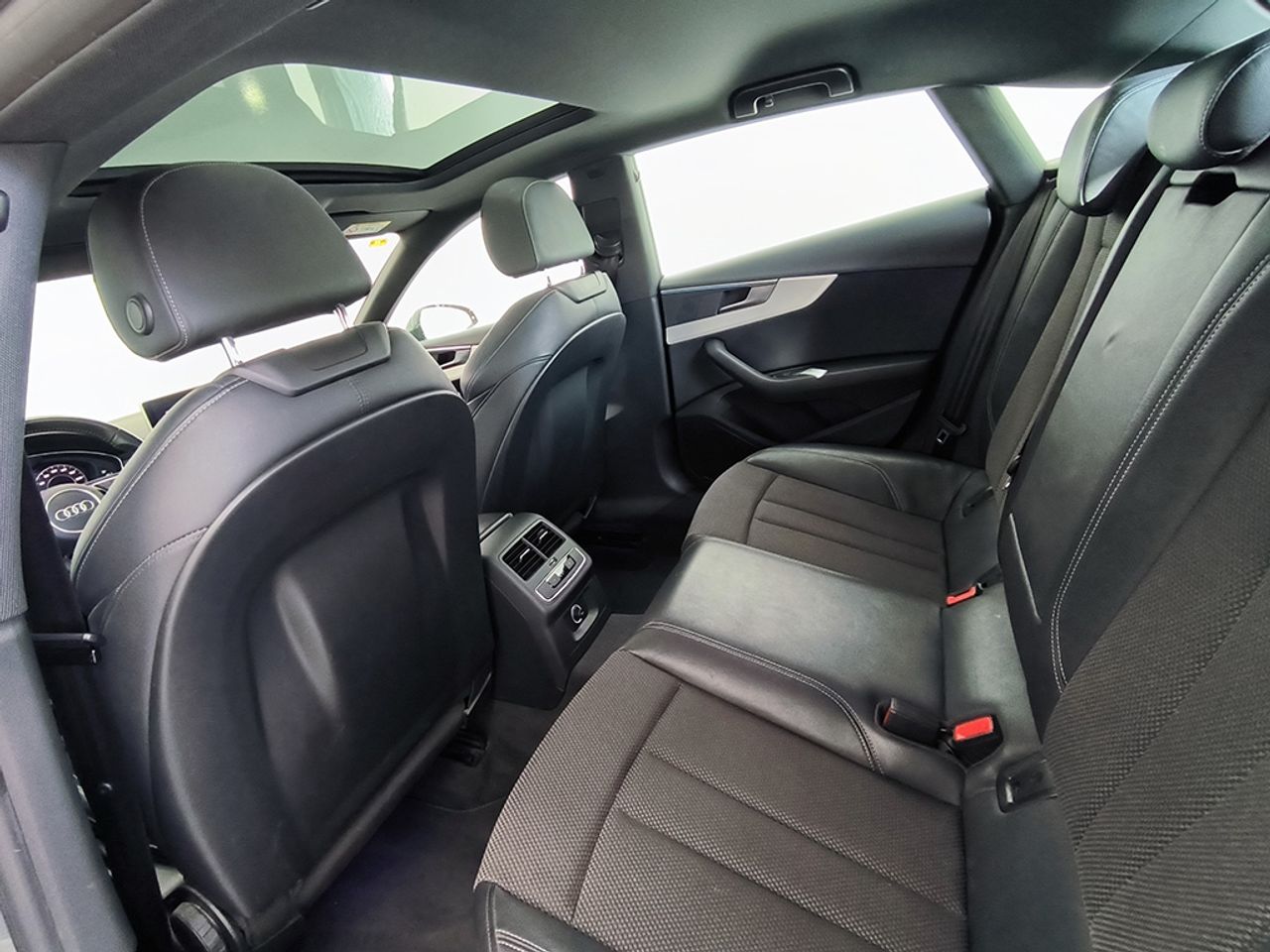 Audi A5 Sb 40 Tfsi 190cv Stronic Sline - Foto 2