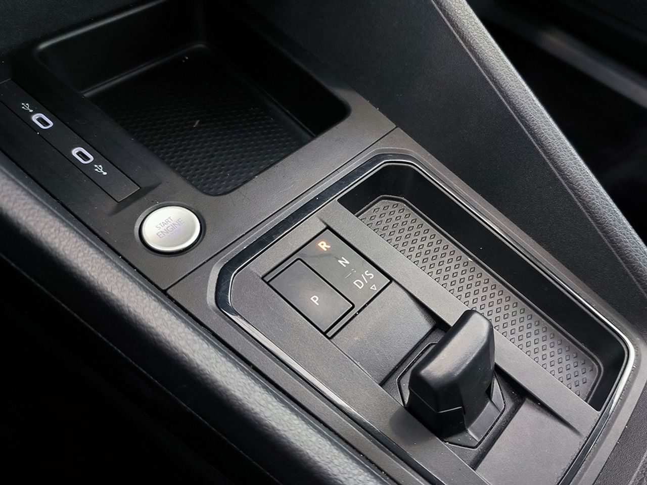 Volkswagen Caddy Maxi 1.5 Tsi Hybrid 116 Cv Dsg - Foto 2