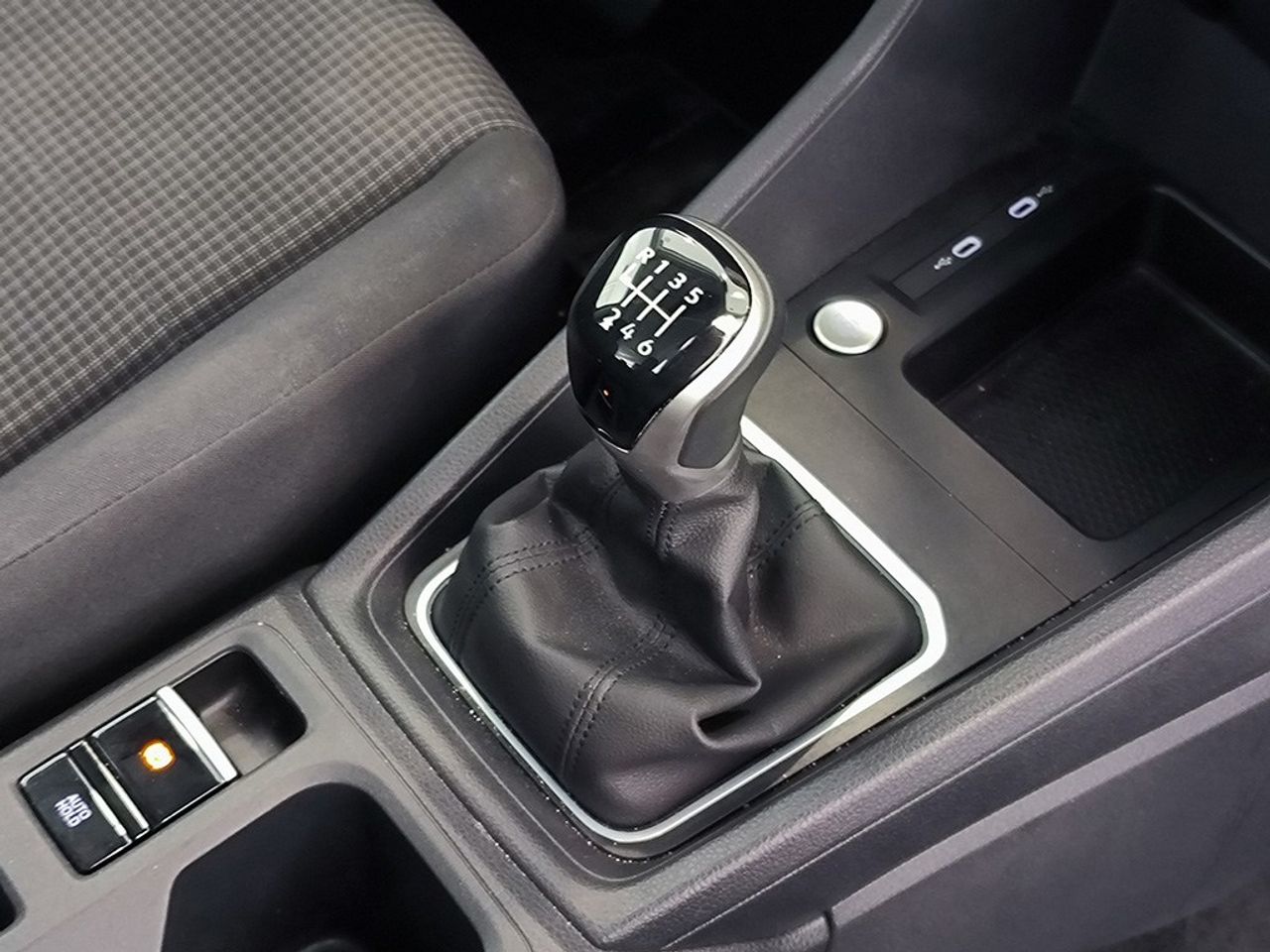 Volkswagen Caddy Maxi 2.0 Tdi 102 Cv Origin - Foto 2