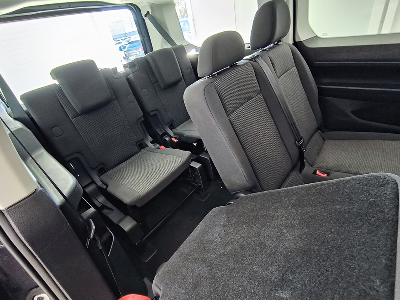 Volkswagen Caddy Maxi 2.0 Tdi 102 Cv Origin - Foto 2