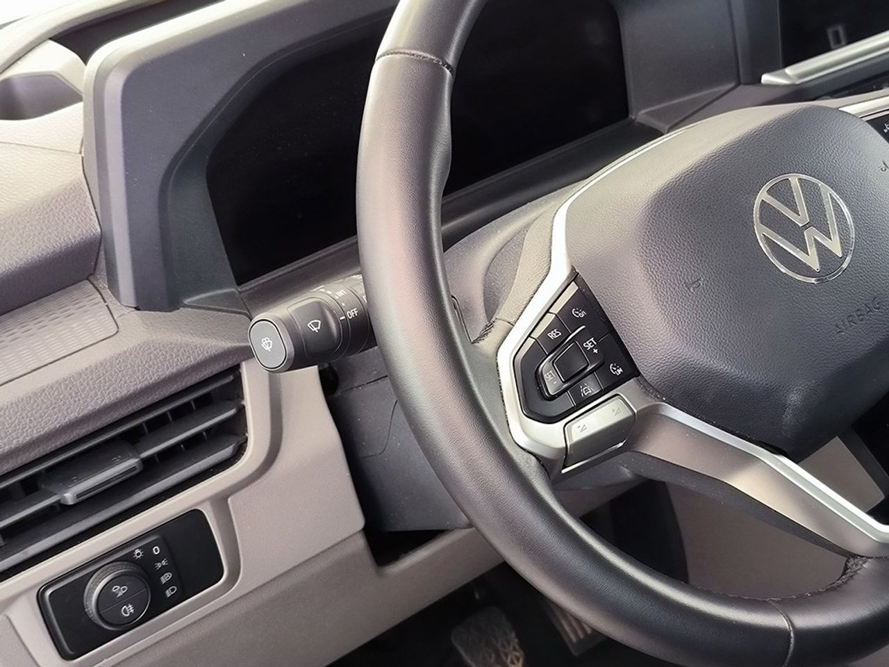 Volkswagen Caravelle 2.0 Tdi 110 Cv - Foto 2