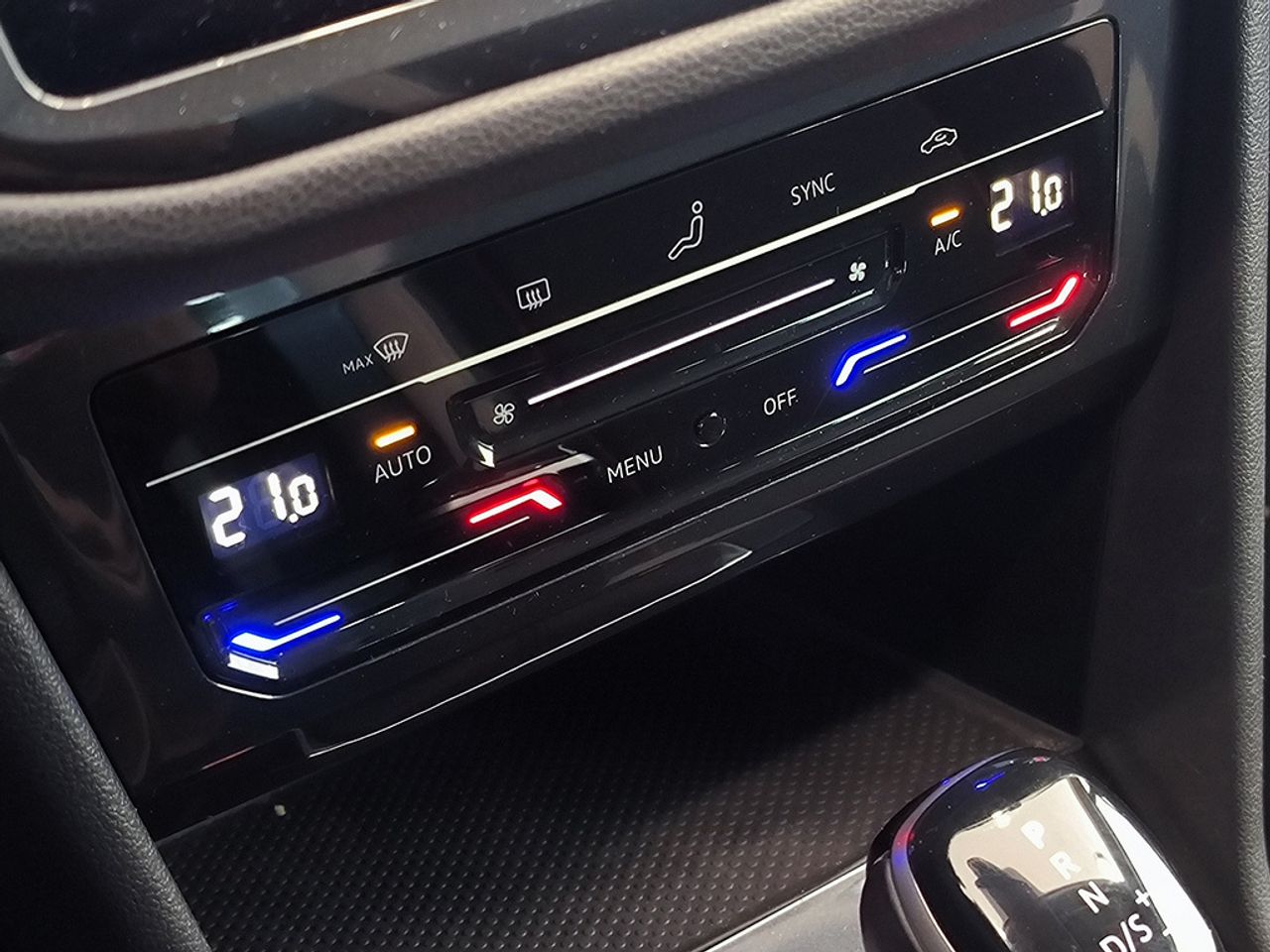 Volkswagen Tiguan 1.5 Tsi 150 Cv Dsg Urban Sport - Foto 2