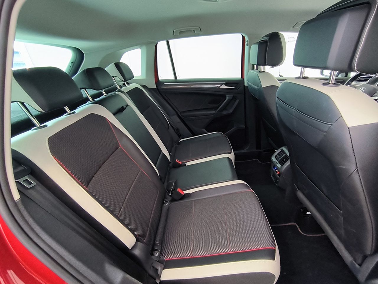 Volkswagen Tiguan 1.5 Tsi 150 Cv Dsg Urban Sport - Foto 2