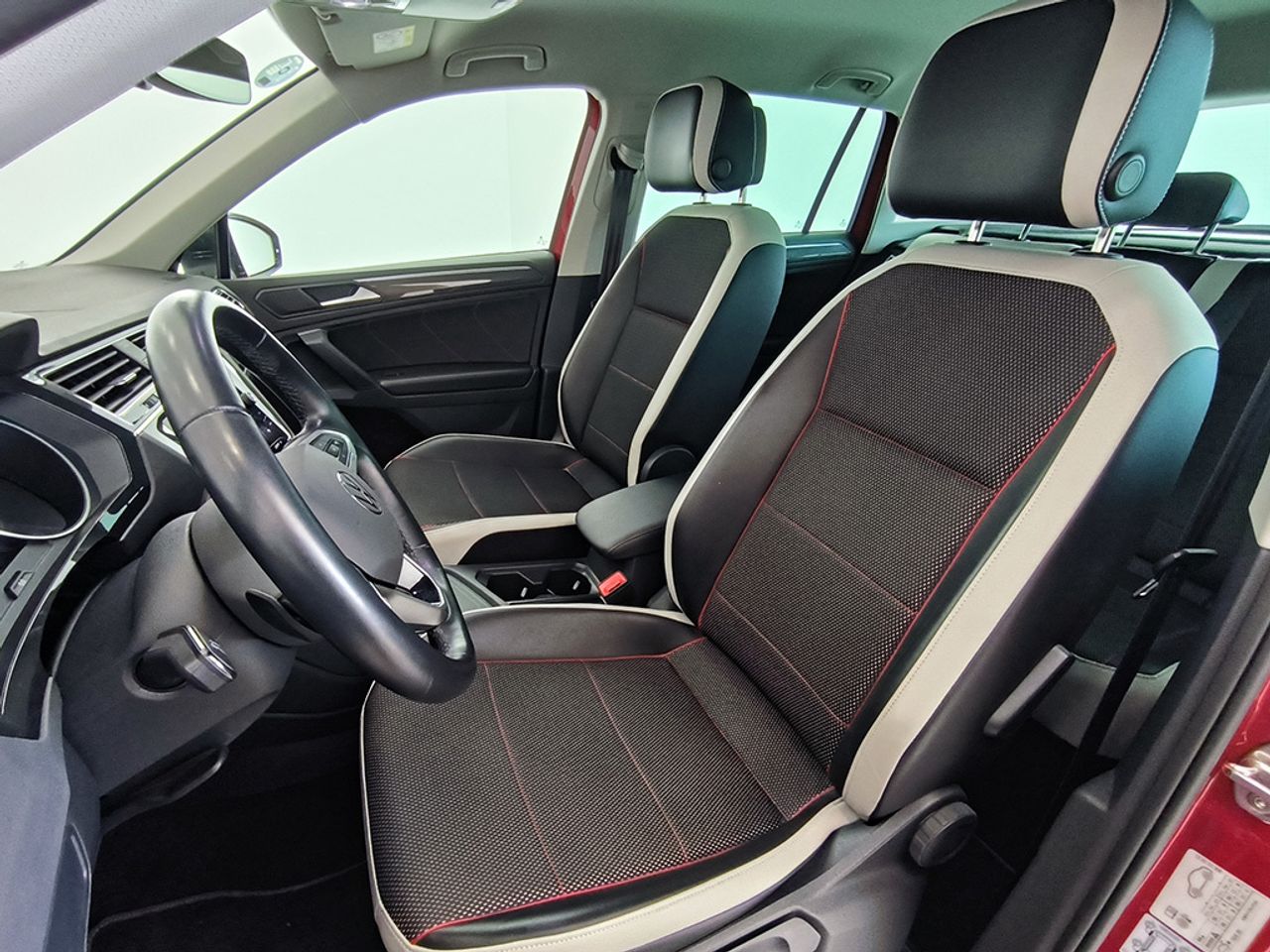 Volkswagen Tiguan 1.5 Tsi 150 Cv Dsg Urban Sport - Foto 2