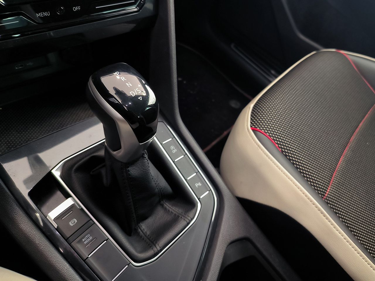 Volkswagen Tiguan 1.5 Tsi 150 Cv Dsg Urban Sport - Foto 2