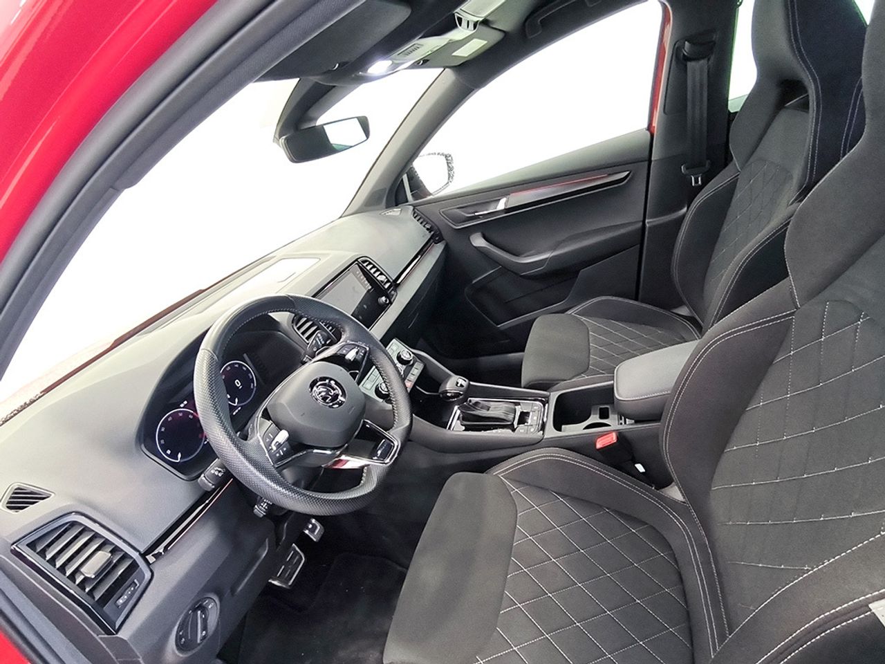 Skoda Karoq 15 Tsi 150cv Dsg Sportline - Foto 2