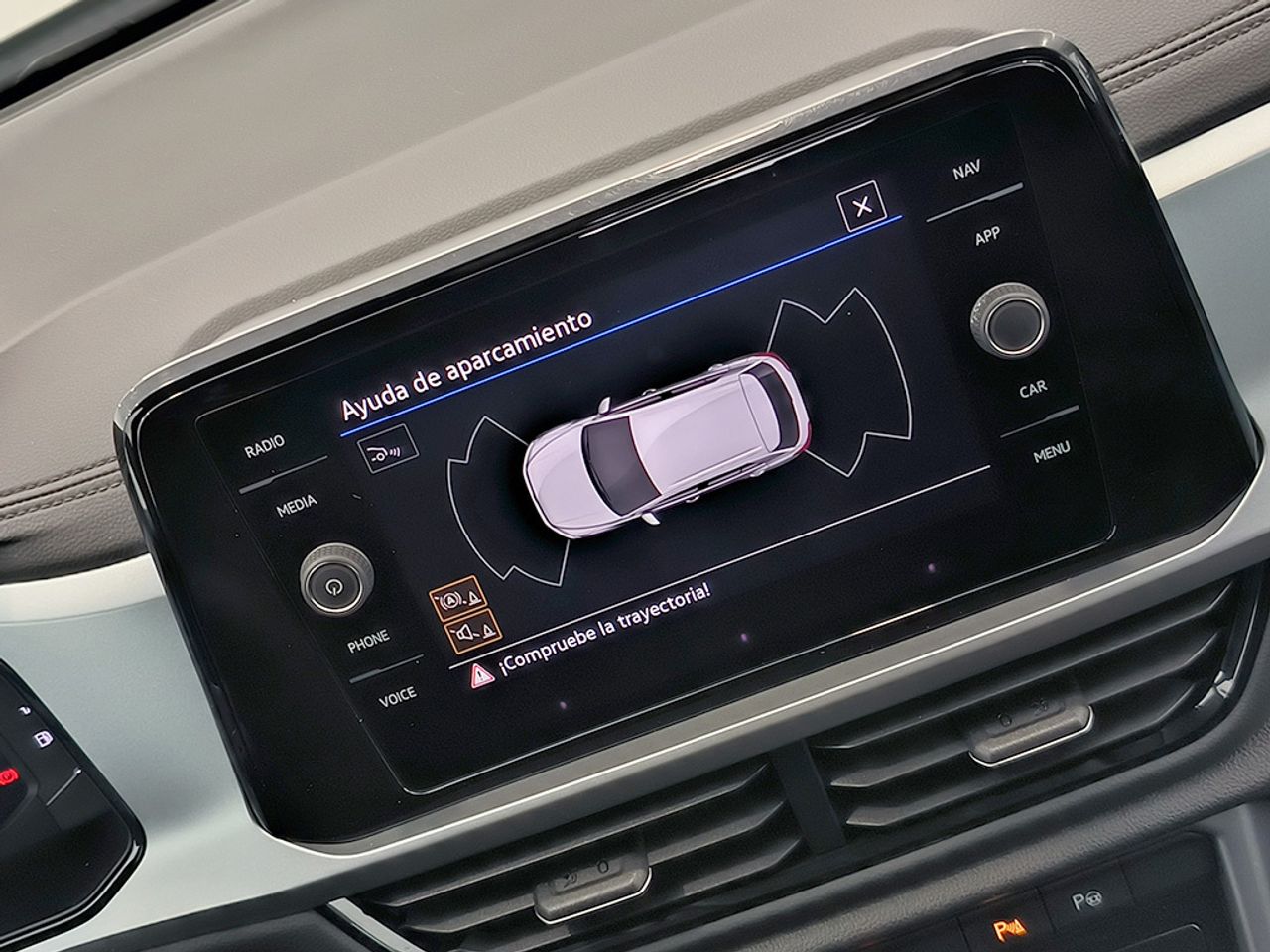 Volkswagen T-roc 1.0 Tsi 110 Cv Life - Foto 2