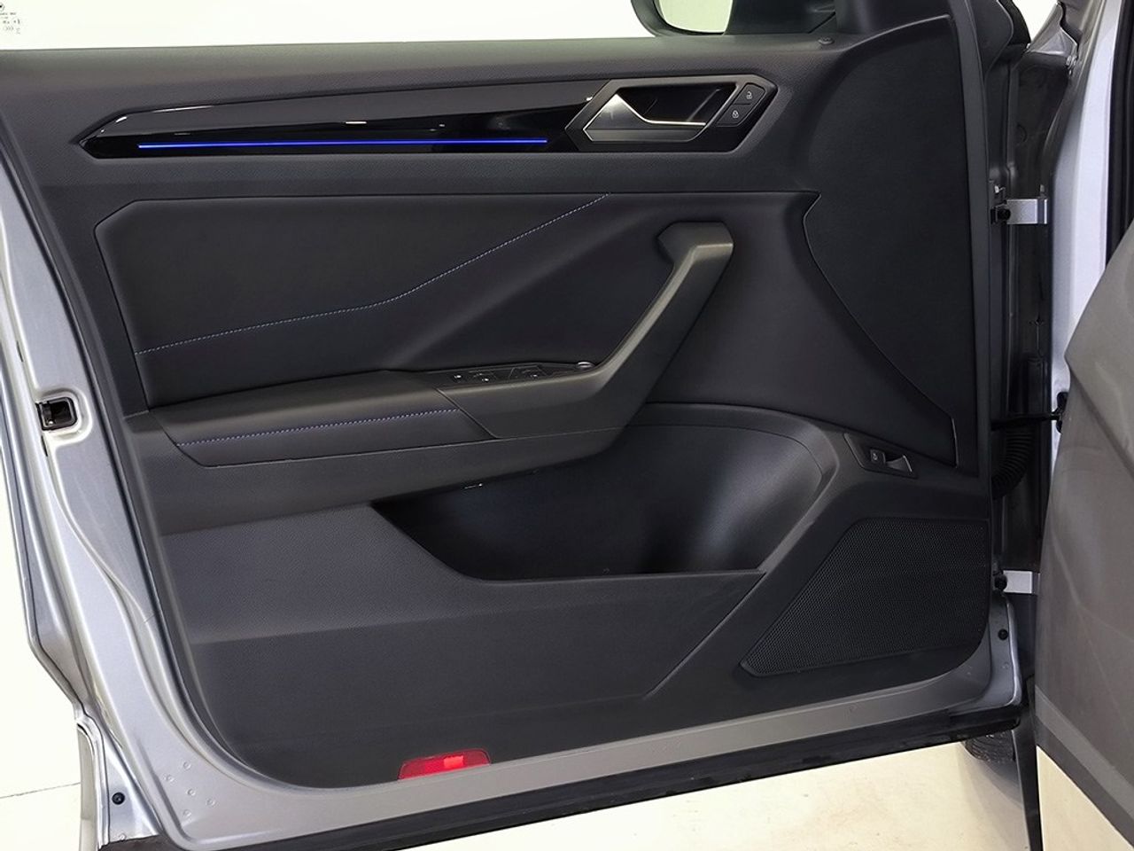 Volkswagen T-roc R 2.0 Tsi 300 Cv Dsg 4motion - Foto 2