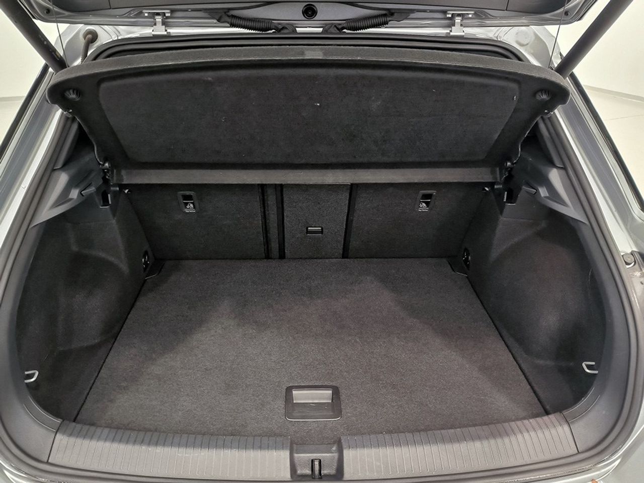 Volkswagen T-roc R 2.0 Tsi 300 Cv Dsg 4motion - Foto 2