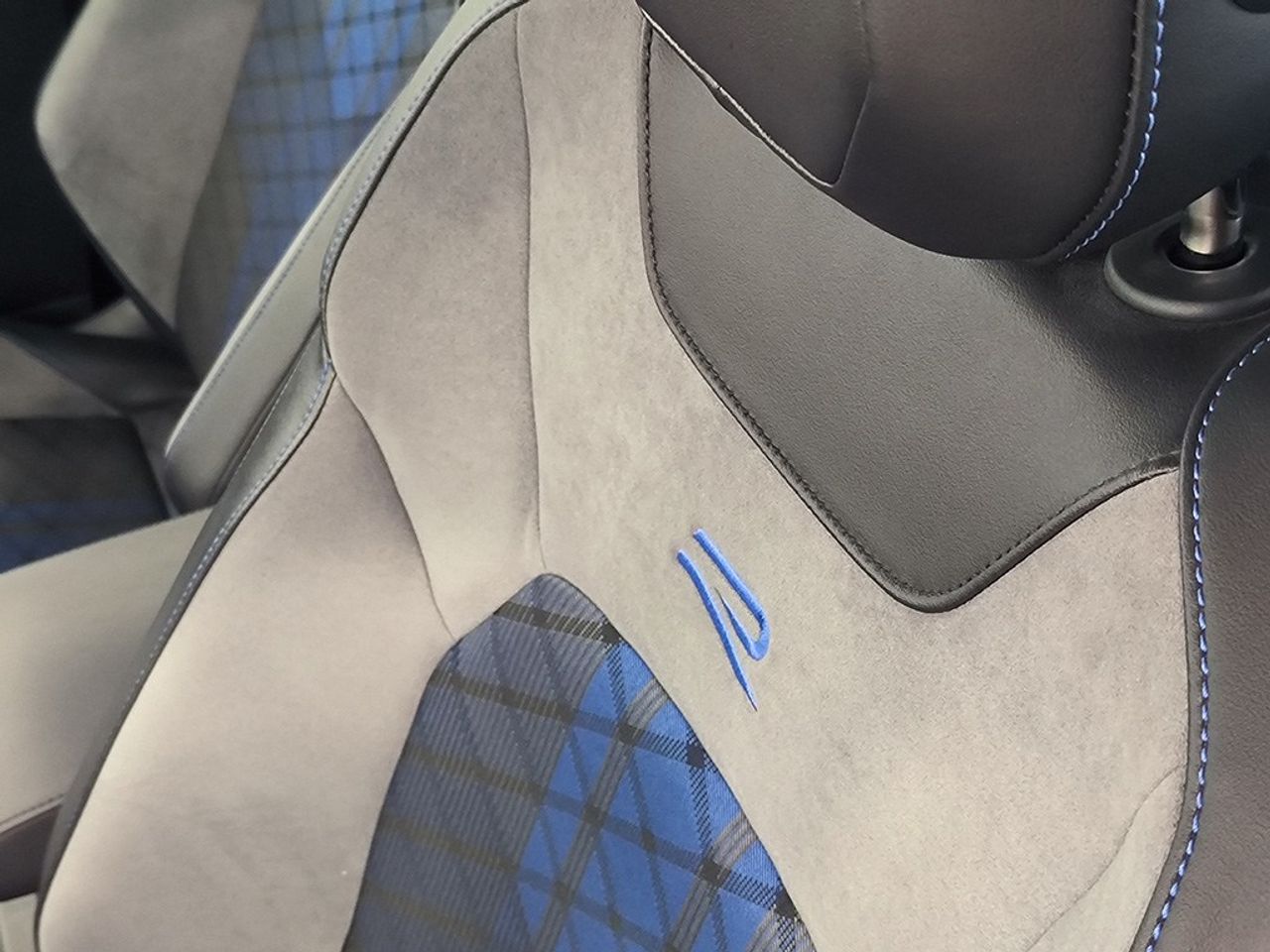 Volkswagen T-roc R 2.0 Tsi 300 Cv Dsg 4motion - Foto 2