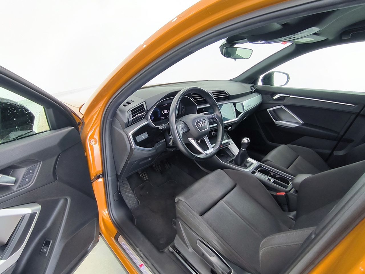 Audi Q3 35 Tfsi 150cv Stronic Blackline - Foto 2